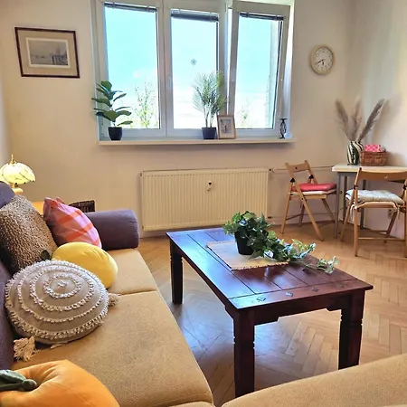 Vintage V Ruzinove Appartement
